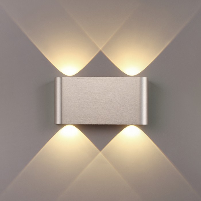 7106/4WL ODEON LIGHT MAGNUM Настенный светильник, никель, IP20, LED 4W, 3000K, 220V