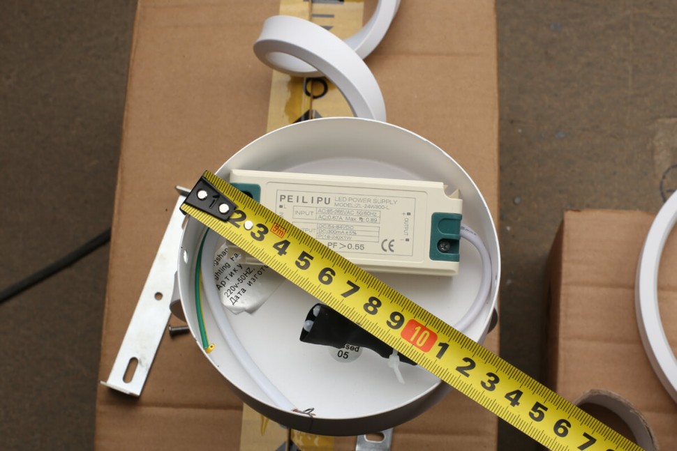 OML-42601-20 OMNILUX белый настенный светодиодный светильник Banbury, 20W, 4200K