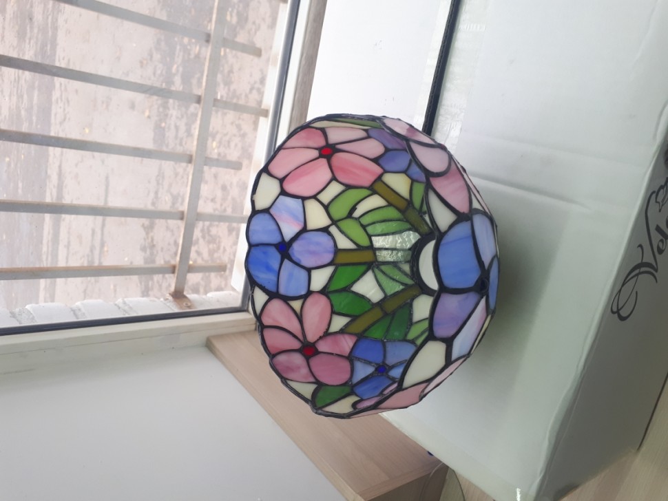 888-801-01 Velante бра с плафоном Тиффани