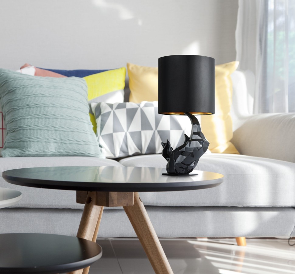 MOD470-TL-01-B MAYTONI черная интерьерная настольная лампа Nashorn