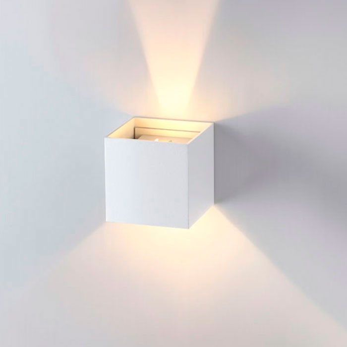 357518 NOVOTECH CALLE уличный настенный светодиодный светильник 6W 3000K IP54