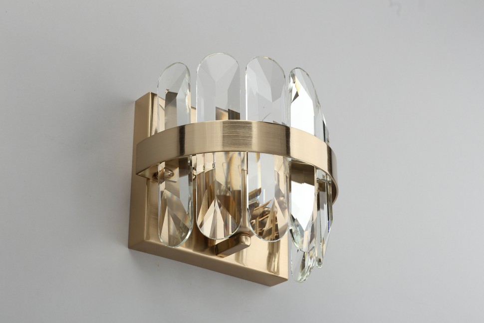 APL.749.01.01 APLOYT бра хрусталь Jola, E14*1*40W