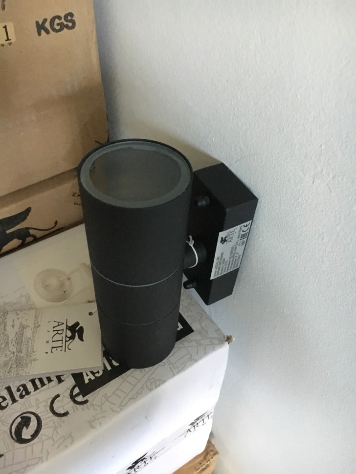 A3302AL-2BK Arte Lamp Уличный настенный светильник Sonaglio