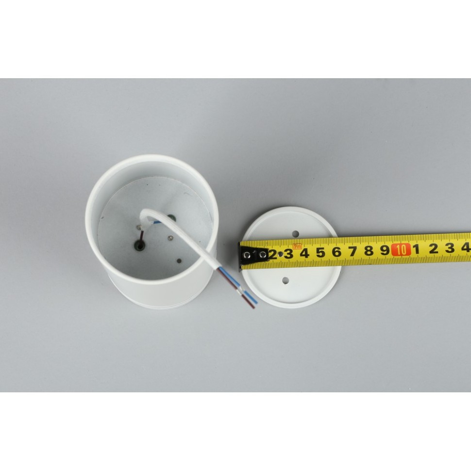 OML-100809-01 Omnilux белый накладной светильник Olona, GU10*1*50W, 145х70мм