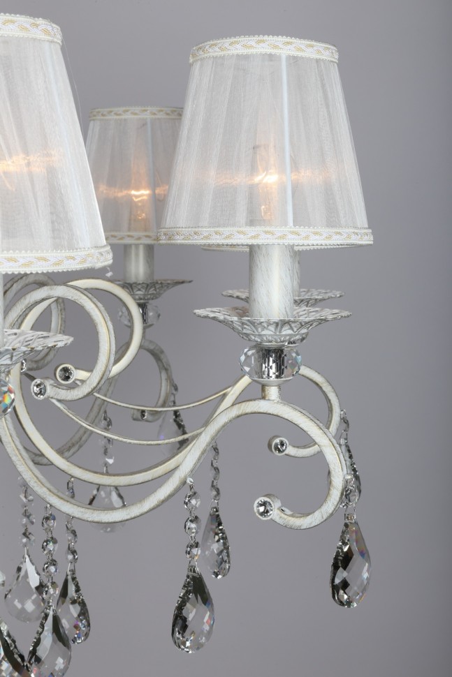 OML-79103-08 OMNILUX подвесная люстра Belluno, белая с золотой патиной, E14*8*40W