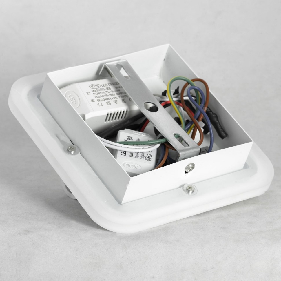 LSP-8237 LUSSOLE LGO белое светодиодное бра для чтения с подсветкой стены Cozy, 2 выключателя, 3+6W, 3000K