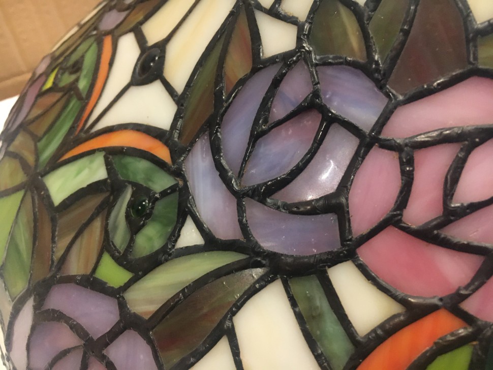 842-804-01 Velante Настольная лампа в стиле Тиффани