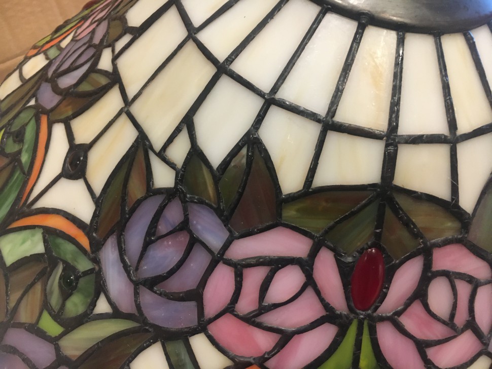 842-804-01 Velante Настольная лампа в стиле Тиффани