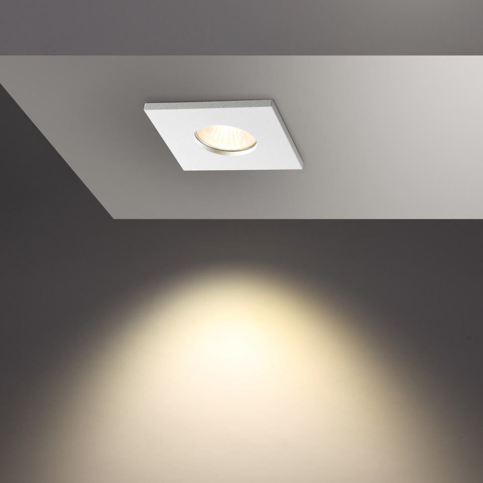 370804 NOVOTECH AQUA Белый встраиваемый влагозащищенный светильник GU10, квадрат 85*85мм