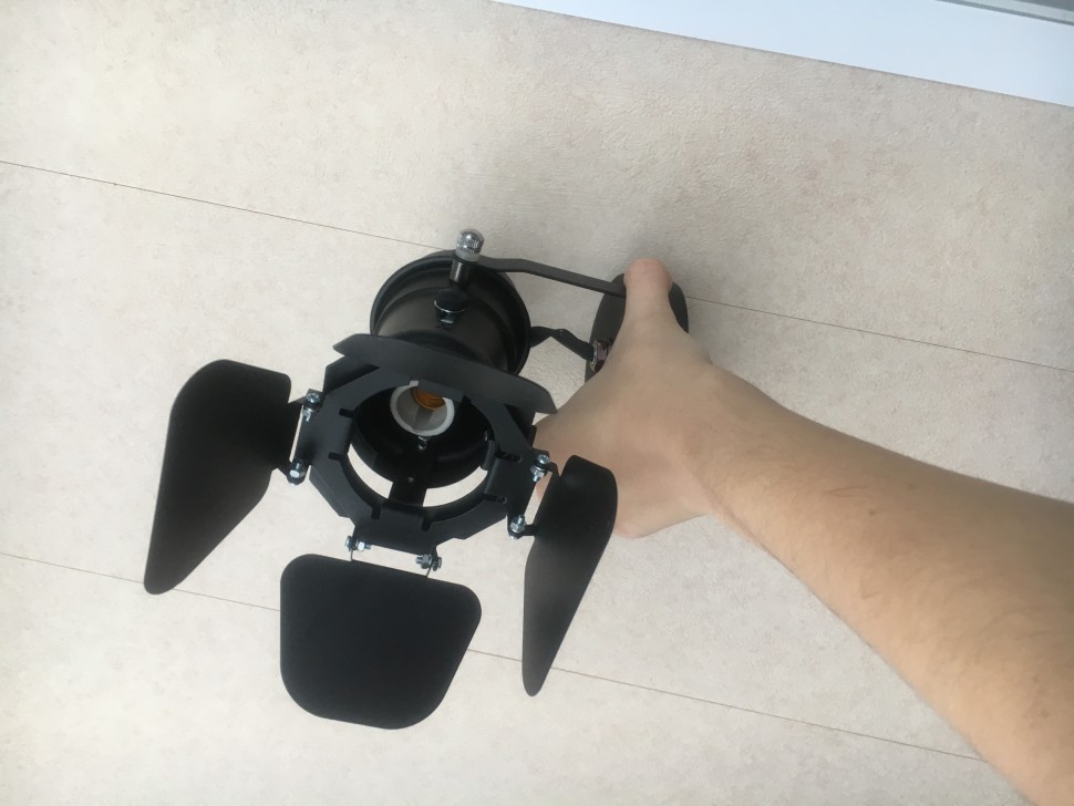 LSP-9838 Lussole Loft Thornton Черный спот E14*1*40W