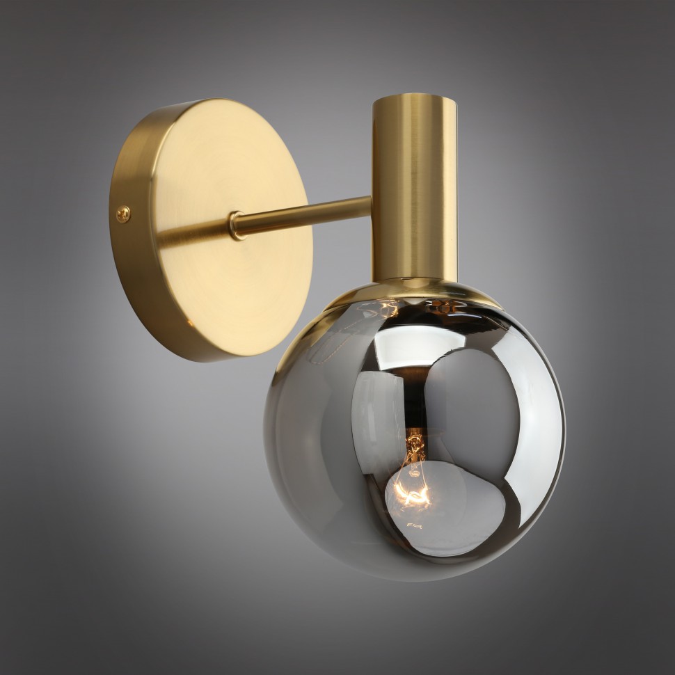 APL.610.01.01 APLOYT бра Genia