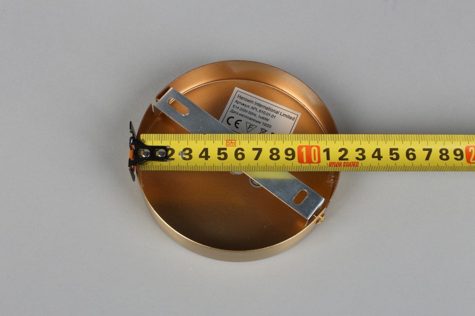 APL.610.01.01 APLOYT бра Genia