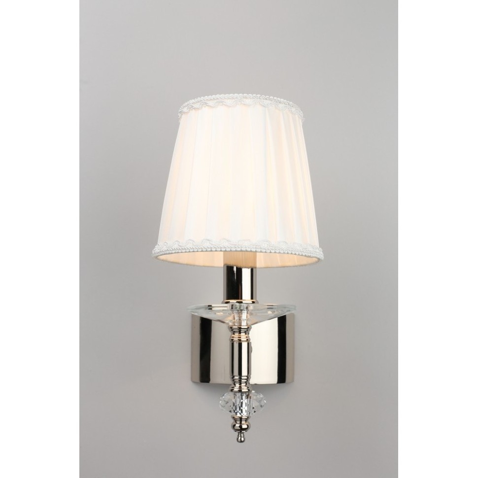 APL.711.01.01 APLOYT Бра настенное Lyusi