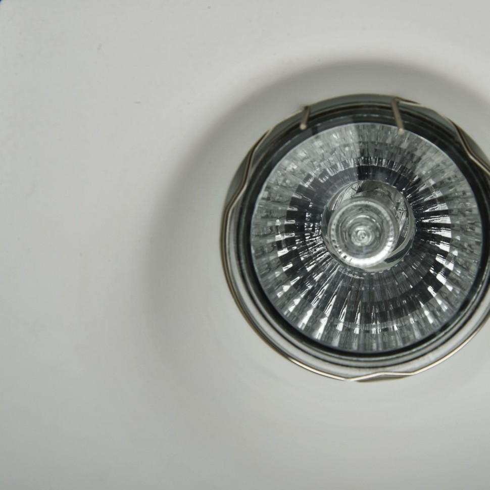 DL002-1-02-W Maytoni Встраиваемый светильник Gyps